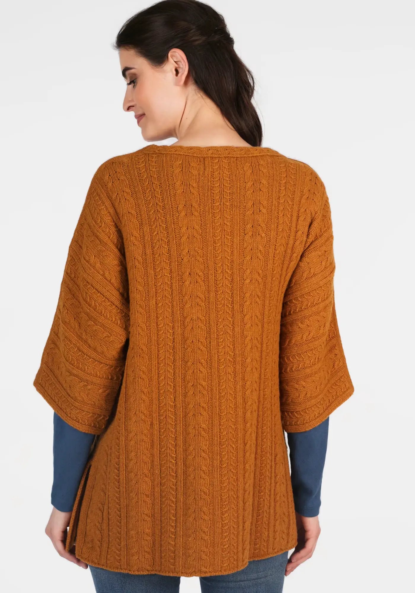 Gemütlicher oversized Pullover aus weicher Lambswool: Mitzi Pullover in Orange kombiniert lässigen Stil mit hohem Tragekomfort. Jetzt entdecken und wohlfühlen!