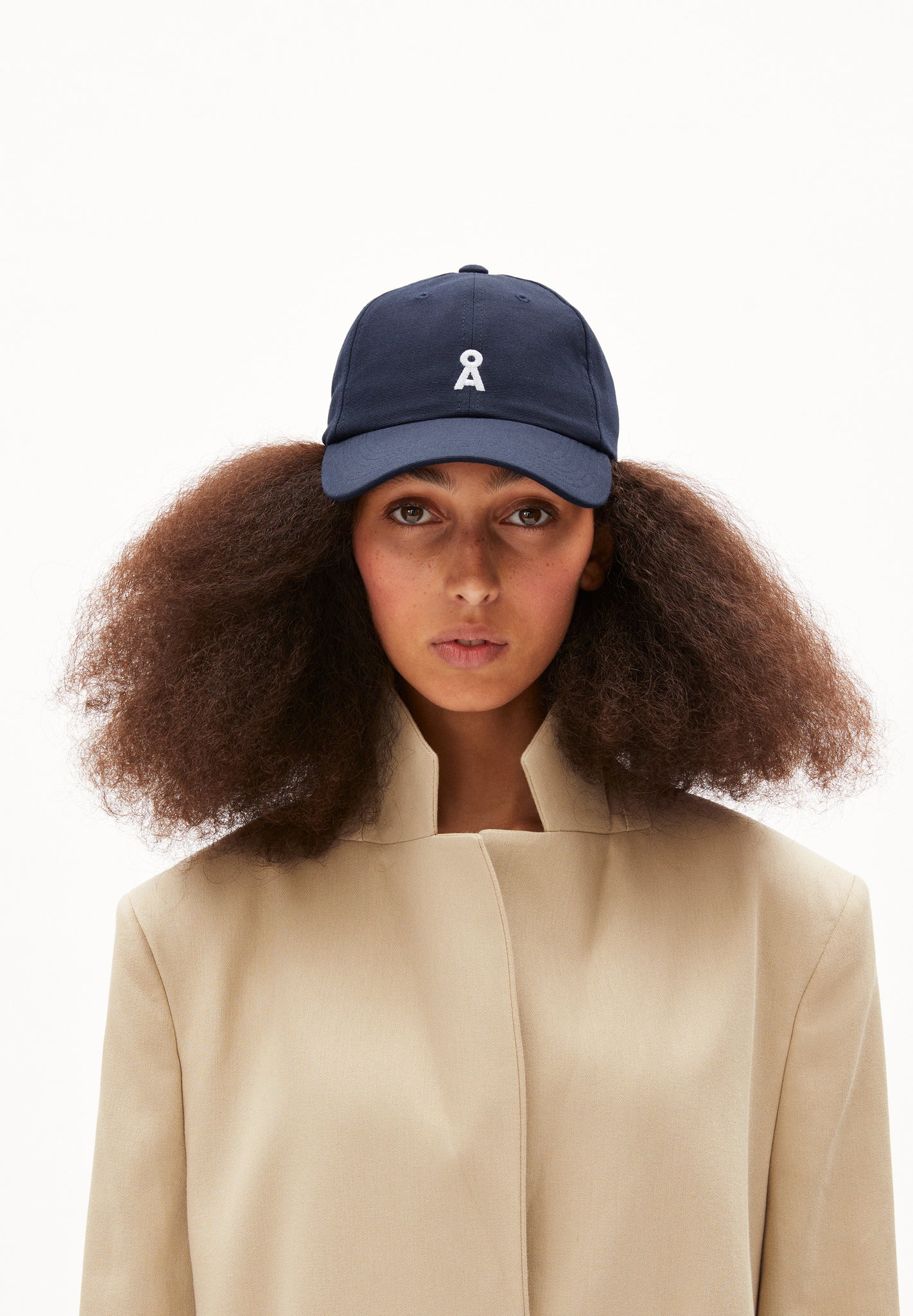 Yenaas Bold - Organic cotton cap