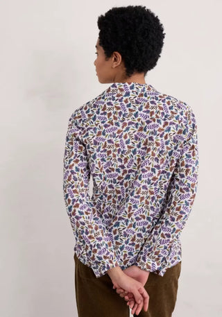 Seasalt Cornwall Larissa Bluse nachhaltig produziert in der Rückansicht am Model
