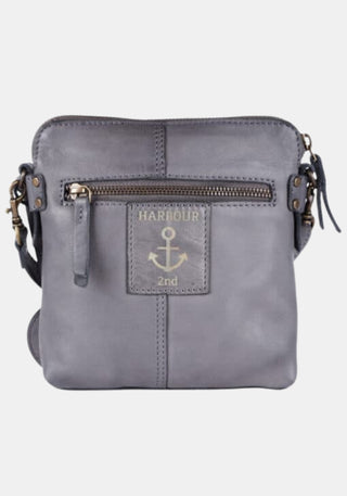 Umhängetäschchen Taliza Harbour 2nd gezeigt aus gewaschenem Leder – dolphin grey | handgefertigt | Linksprofil