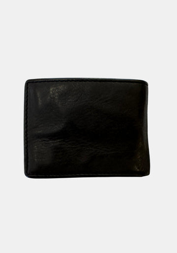 Rückseite der geschlossenen Geldbörse Thorin in Dark Ash aus glattem Rindleder ohne Logo